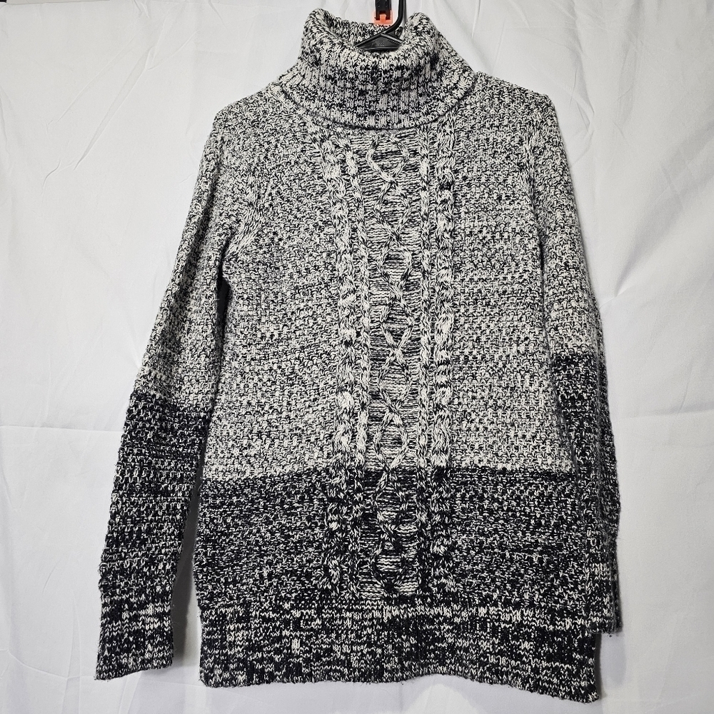 Banana Republic wide knit front design cowl neck sweater